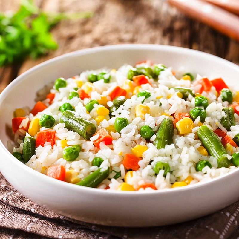 Orez cu Legume Mancare Buna Ro O mancare simpla, gustoasa si